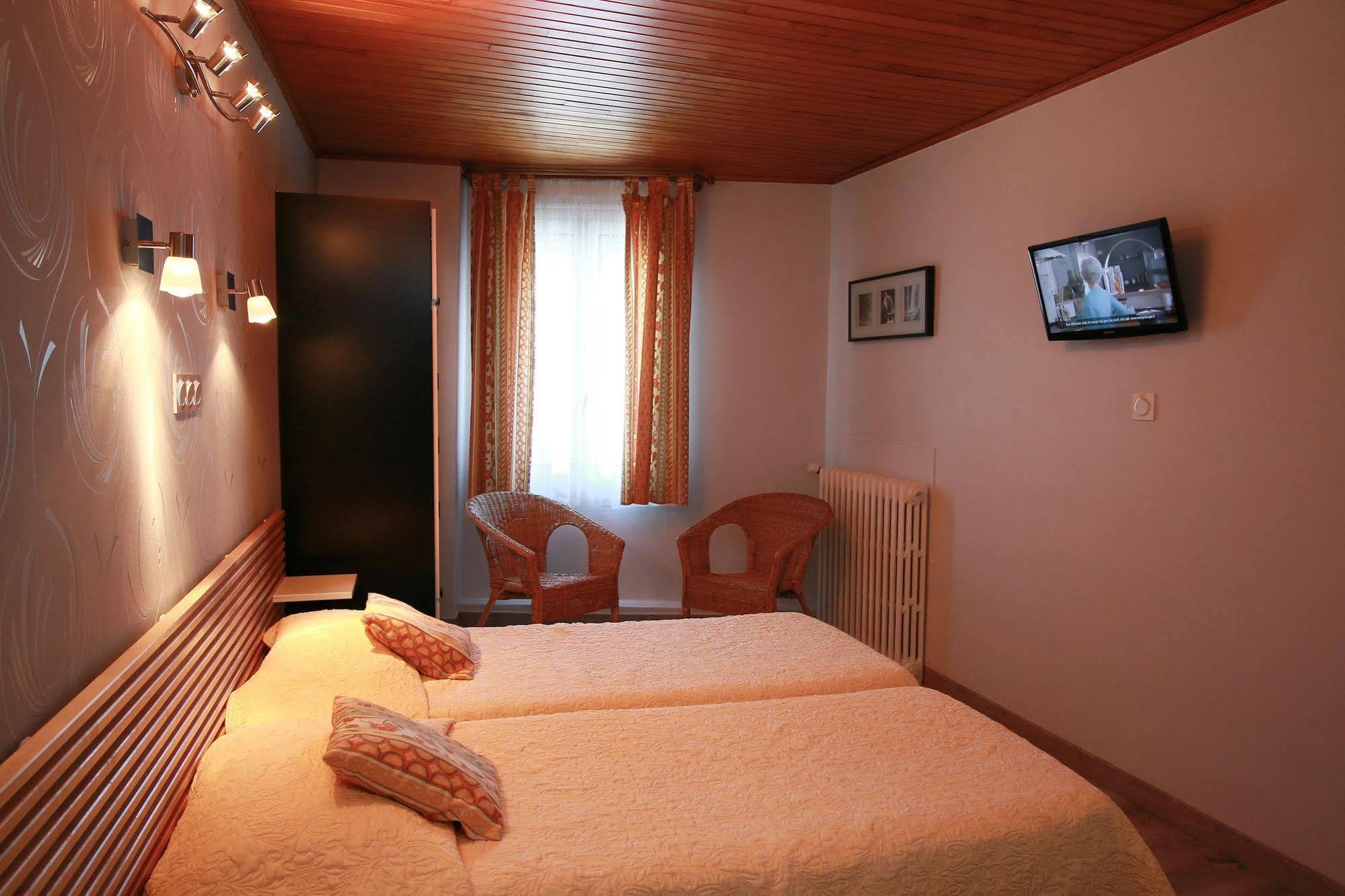 Hotel Panoramic Bagneres-de-Luchon Exterior photo